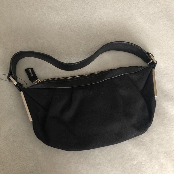 Calvin Klein bag - Picture 2 of 5